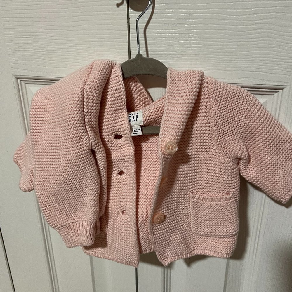 Baby Gap Pink Bear Knit Sweater Outfit with Pants.  Up to 7 Lbs Baby.